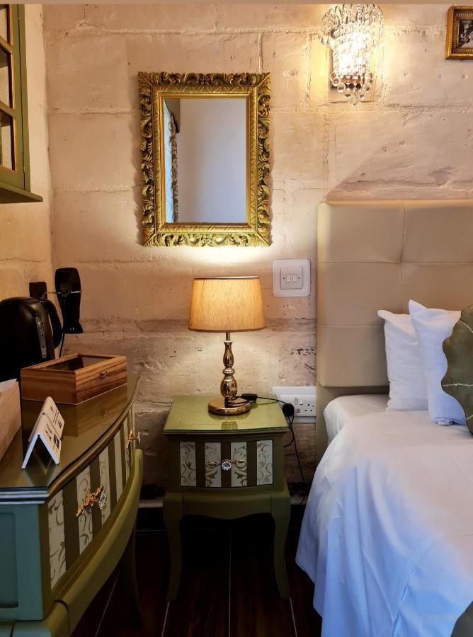 Casa Asti Hotel Valletta Exterior photo